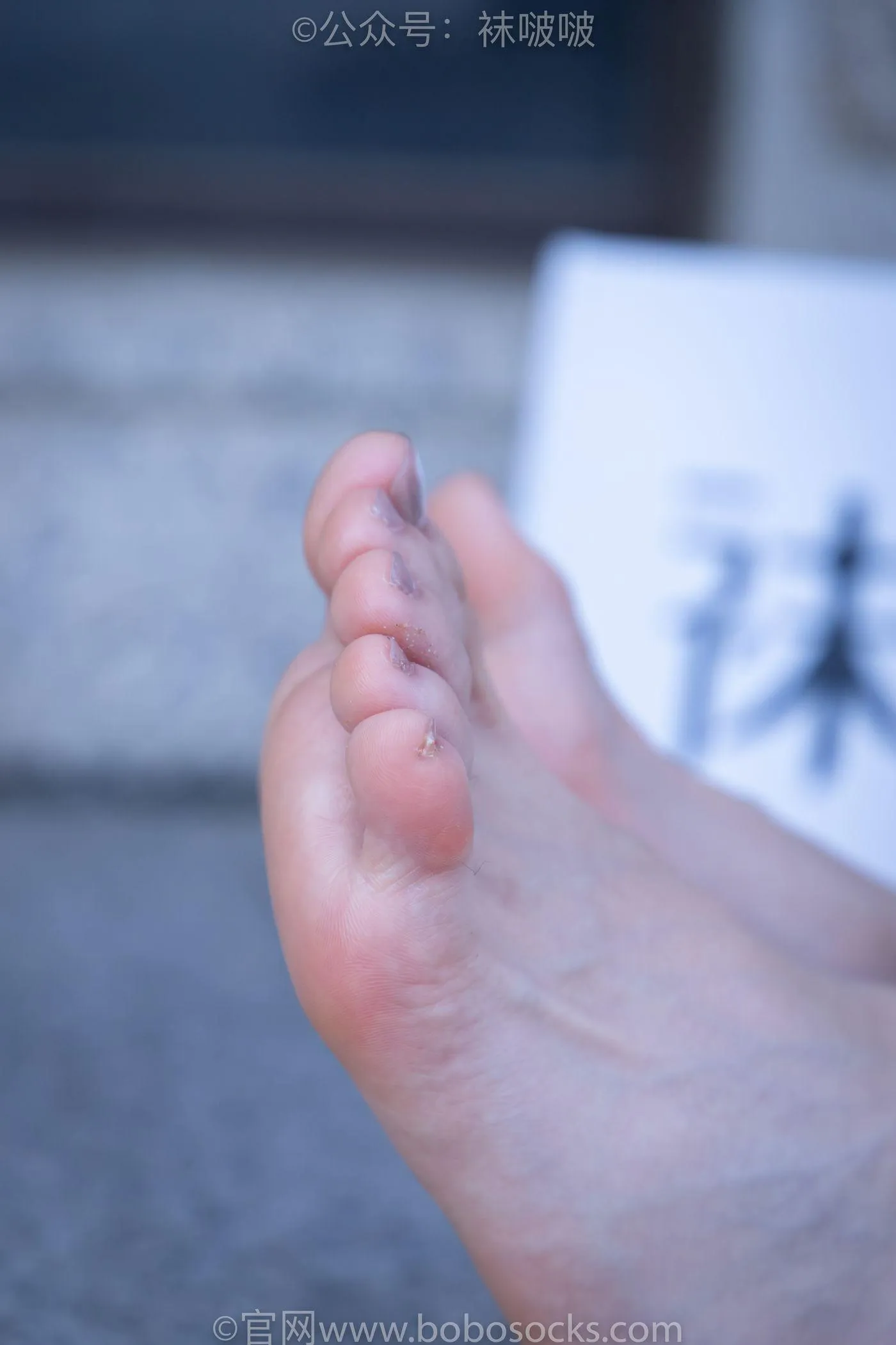 [BoBoSocks袜啵啵]NO.028 小米-运动鞋、白棉袜、裸足 [133P]插图5